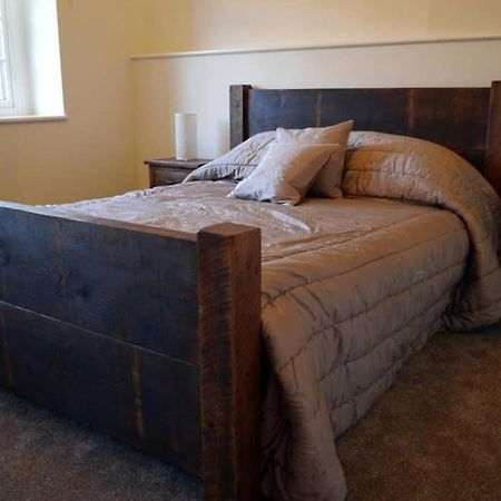 The Den Apartment Фрум Екстериор снимка