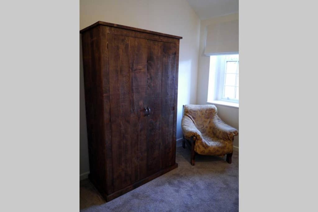 The Den Apartment Фрум Екстериор снимка